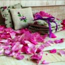 5 идей, что можно сделать с лепестками увядающей розы