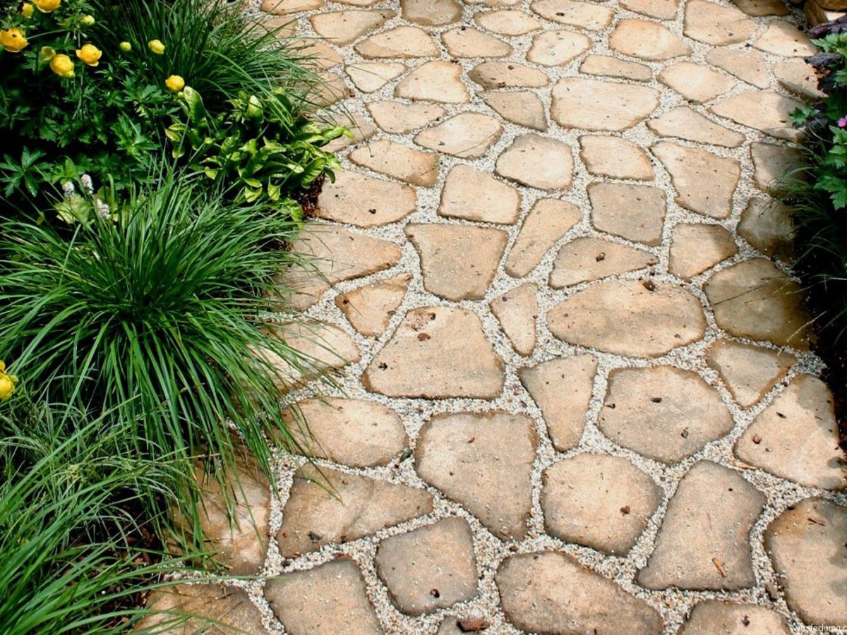 Какие пропорции цемента и песка используют при производстве тротуарной плитки?